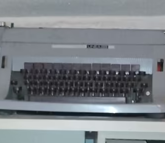 Macchina da scrivere Olivetti linea 88 FUNZIONANTE
