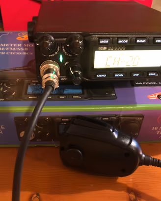 CRT SS 9900 Radio CB 10-11 mt 27 mhz