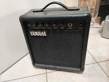 Yamaha model hy-10g III (Guitar Amplifier)