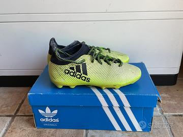 Scarpe da calcio Adidas per bambini taglia 32