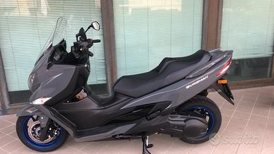 Suzuki burgman 400