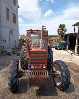 trattore agricolo fiat  980 DT 5