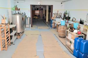 Garage per deposito + abitazione annessa