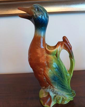 Brocca in maiolica