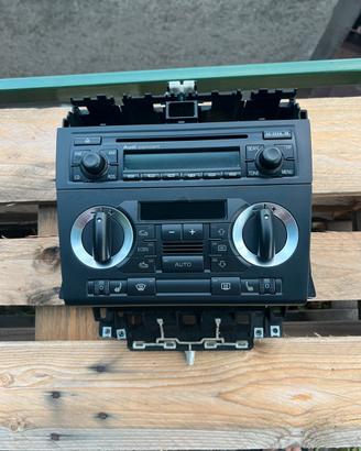 AUDI A3 8P   Autoradio-climatizzatore-telaio