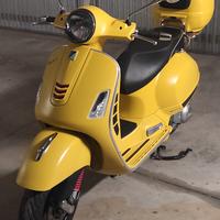 vespa GTS 300 super giallo opaco 