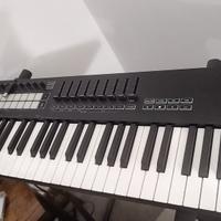 Tastiera midi Launchkey mk3