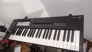 Tastiera midi Launchkey mk3
