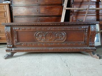 Cassapanca in legno