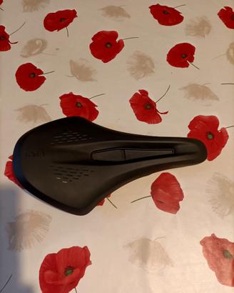 Sella gravel fizik terra argo