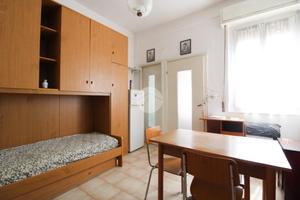 MONOLOCALE A CORMANO