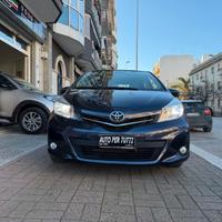 Toyota Yaris 1.4 D-4D 5 porte Lounge Tetto panoram