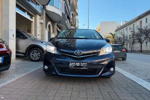 Toyota Yaris 1.4 D-4D 5 porte Lounge Tetto panoram