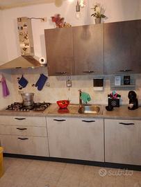 Blocco completo cucina stanza stanzetta e divano l