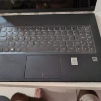 lenovo yoga Intel   1.30 GHz   8gb 14 pollici