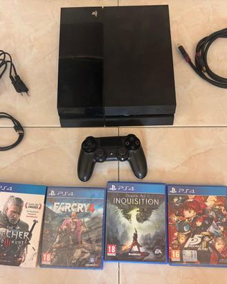 PS4  500GB FAT/originale con 4 giochi