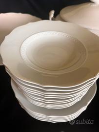 Servizio piatti Richard Ginori modello Museo