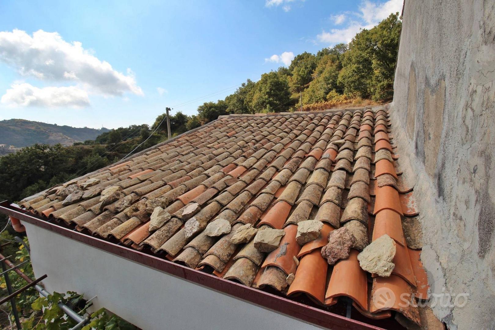 Casale 155 mq. con terreno a Castelmola - Altro