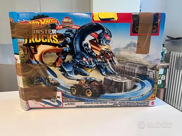 PISTA MACCHINE HOTWHEELS con macchine incluse