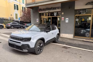 JEEP Avenger Summit-1.2 48V-MHEV-Navi-Tetto-P.Co