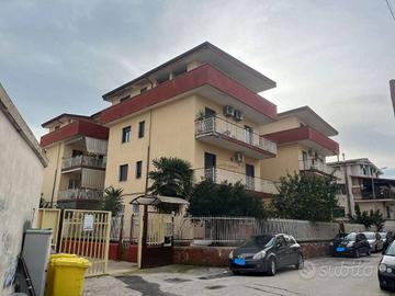 Appartamento di 100 m² con 4 locali e box auto dop