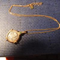 collana in argento e pendolo d oro