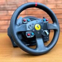 Thrustmaster T300 Ferrari GTE + Pedaliera