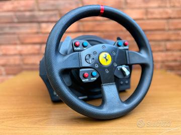 Thrustmaster T300 Ferrari GTE + Pedaliera