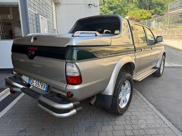 Mitsubishi L200 Con Gancio Traino 4X4