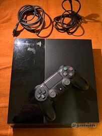 PlayStation 4 con controller in v. 10.50