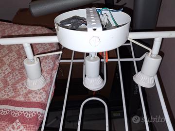 FARETTI ORIENTABILI A LED