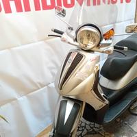 piaggio beverly 250cc  tourer 