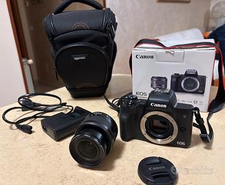 Canon EOS M50 Mark II + custodia impermeabile.
