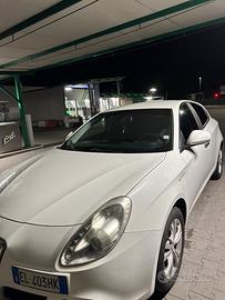Macchina Alfa Romeo