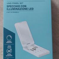Specchio con illuminazione led