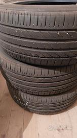 Gomme toyo 215/50/18