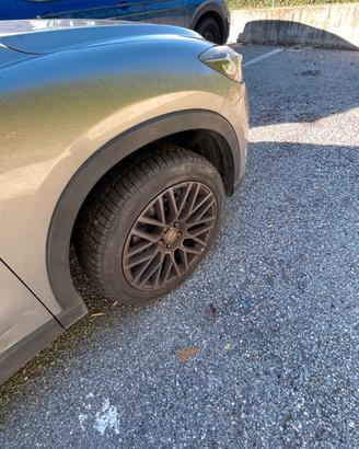 4 pneumatici 225/55 R 19 scorpion winter