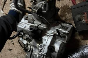 Smembro motore 125 Yamaha 2 tempi
