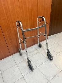 Deambulatore roller pieghevole