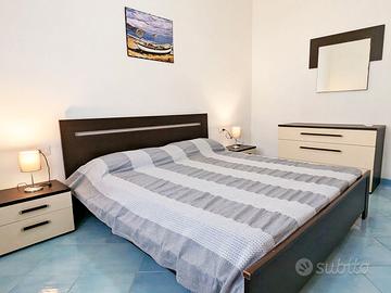 Camera da letto matrimoniale completa