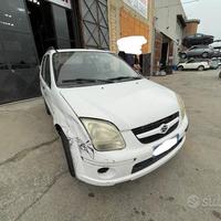 Ricambi Suzuki Ignis 1.3 benz 92cv del 2005