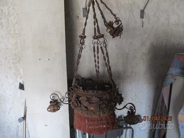 Lampadario in ferro fine 800
