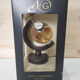 Bottiglia liquore grappa mezzetti