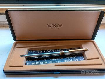 penna calligrafica Aurora 