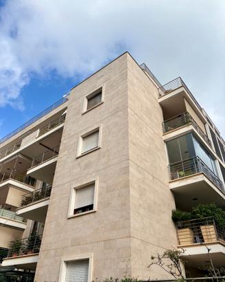 Appartamento ampio - Quartiere di Bonaria