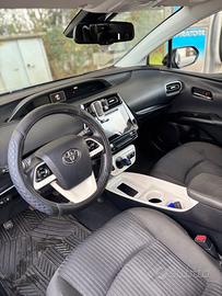 Toyota Prius 4serie 2016
