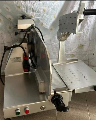 affettatrice professionale 
