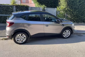 Renault Captur II Full Hybrid 08/2024 -9000 km