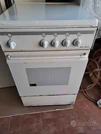 cucina a gas con forno a gas