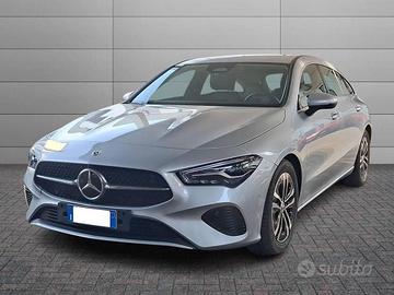 Mercedes CLA Shooting Brake 180 d Advanced auto